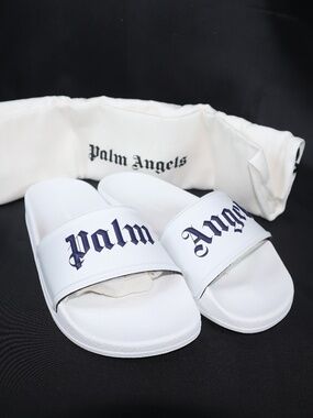 NIB Palm Angels Kids Pool Slides White 33/34 EU with Dust Bag